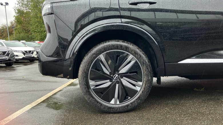 Nissan Qashqai 1.3 DiG-T MH Tekna 5dr Petrol Hatchback